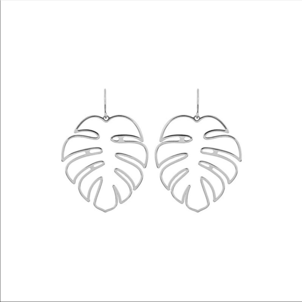 🔴SOLD OUT 🔴Silver Palm Leaf Earrings!